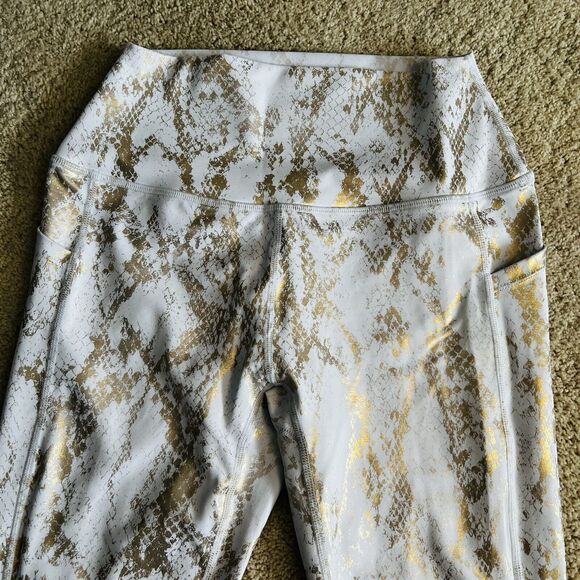Curves N Combatboots Small White Metallic Gold Snake Reptile Print Leggings Gym - Picture 3 of 9
